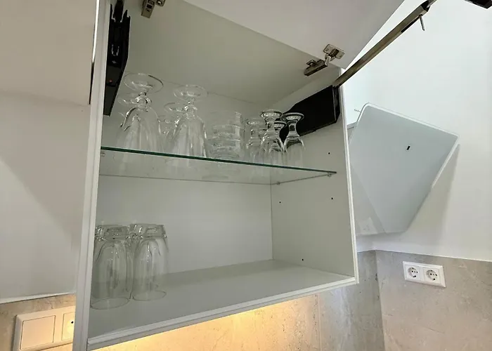 아파트 Stadtnah Und Ruhig Modernes Mit Klimaanlage *